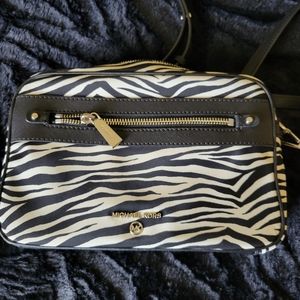 Crossbody MK